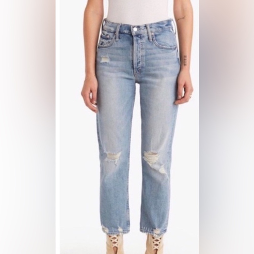 MOTHER Superior The Tomcat Denim Jeans in The
Confession Size 27 Distressed